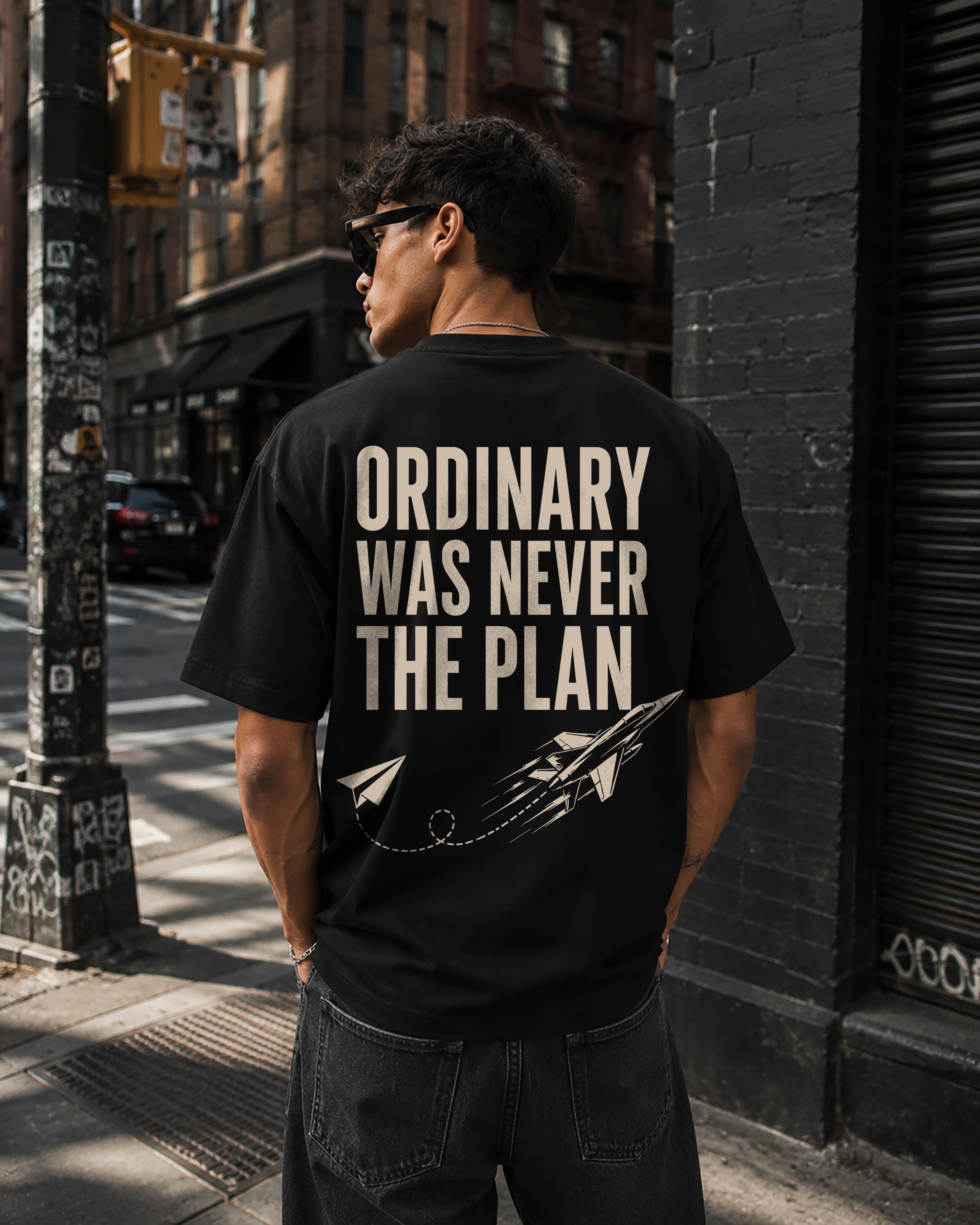 ORDINARY WAS NEVER THE PLAN – Oversized Tee
