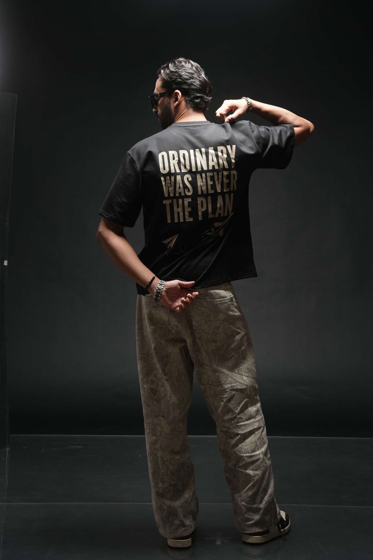 ORDINARY WAS NEVER THE PLAN – Oversized Tee-13