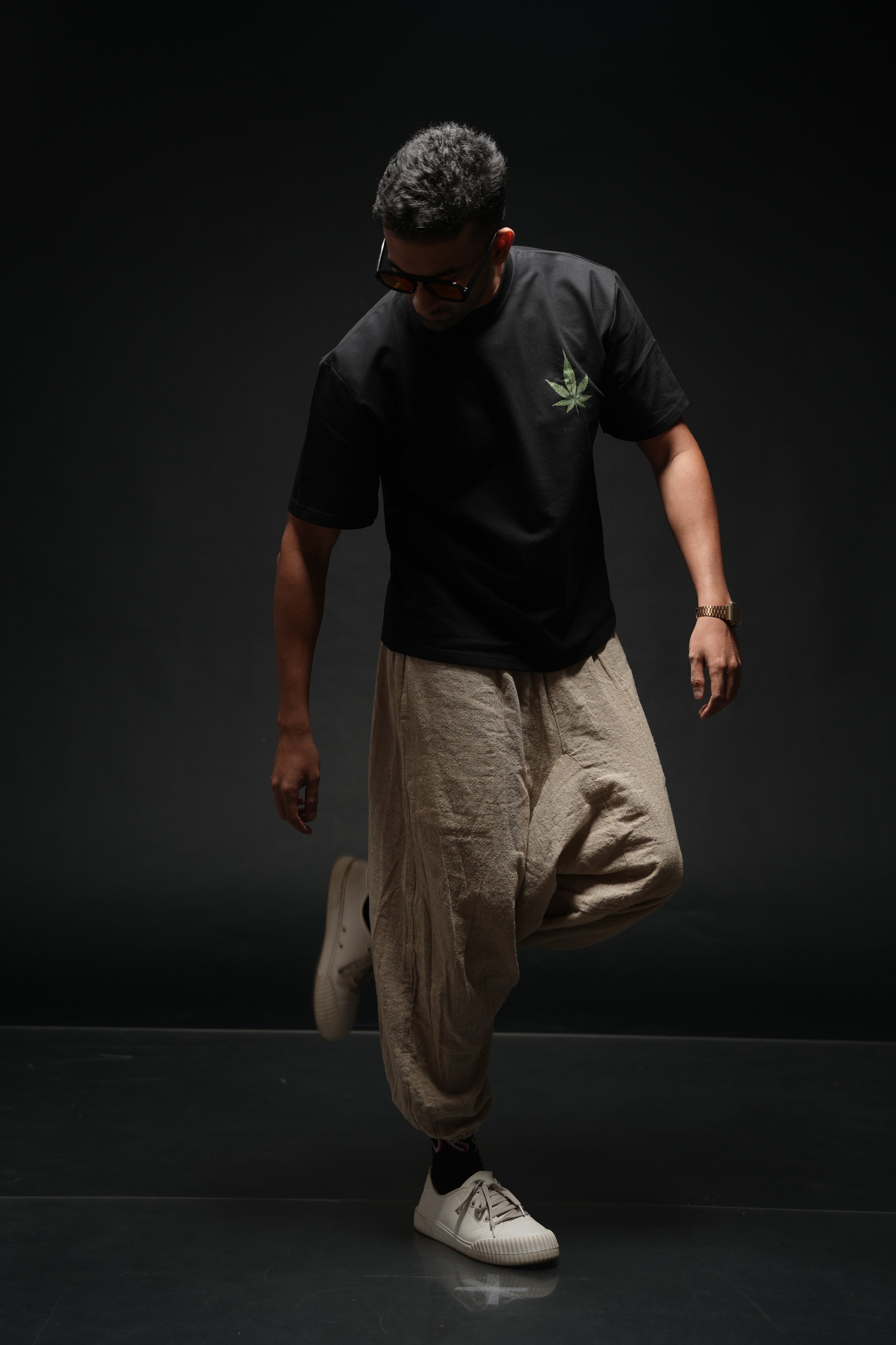 No Matter How Life Freaks – 260 GSM Premium Oversized Tee