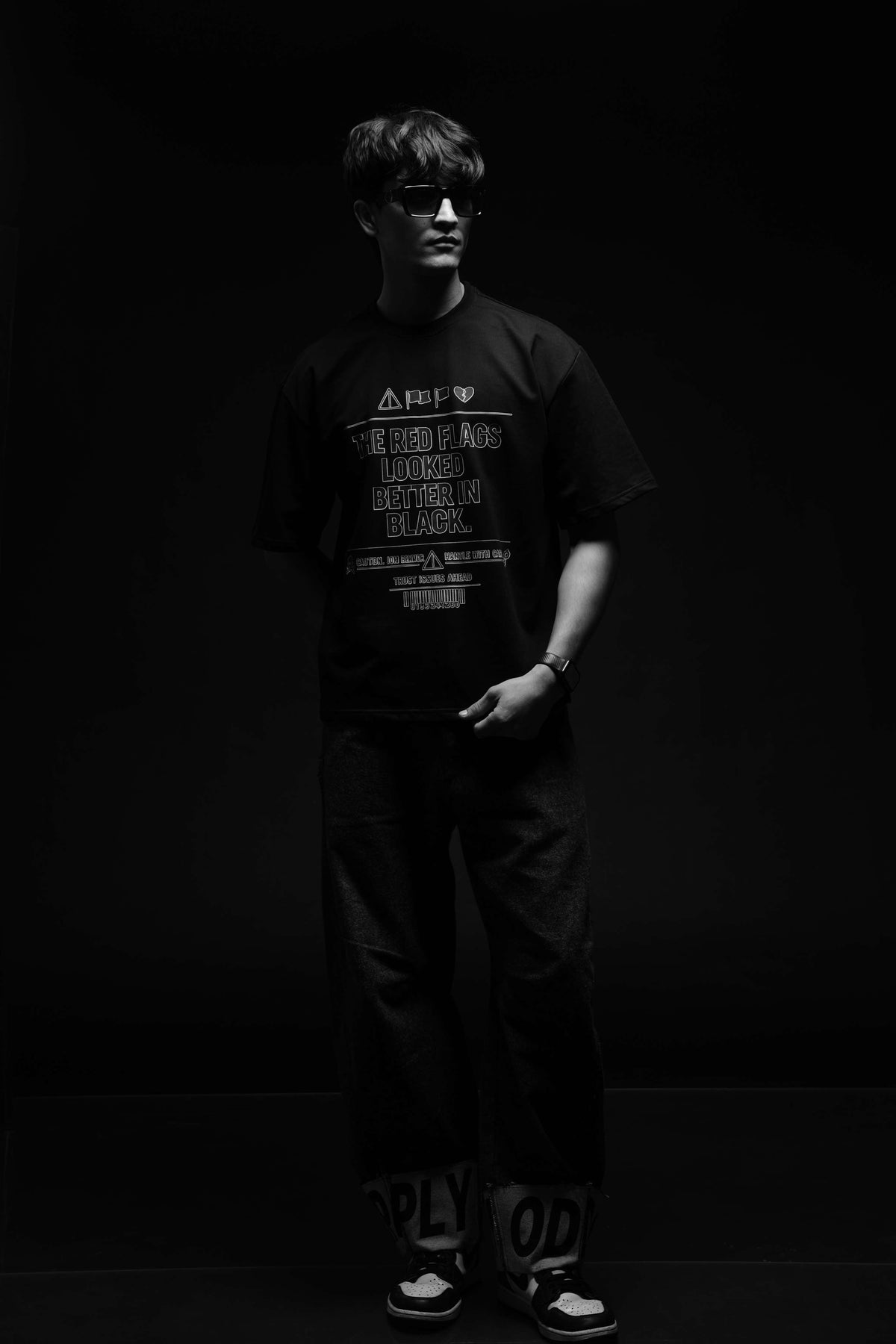 The Red Flags Looked Better In Black 260 GSM Premium Oversized Tee-8